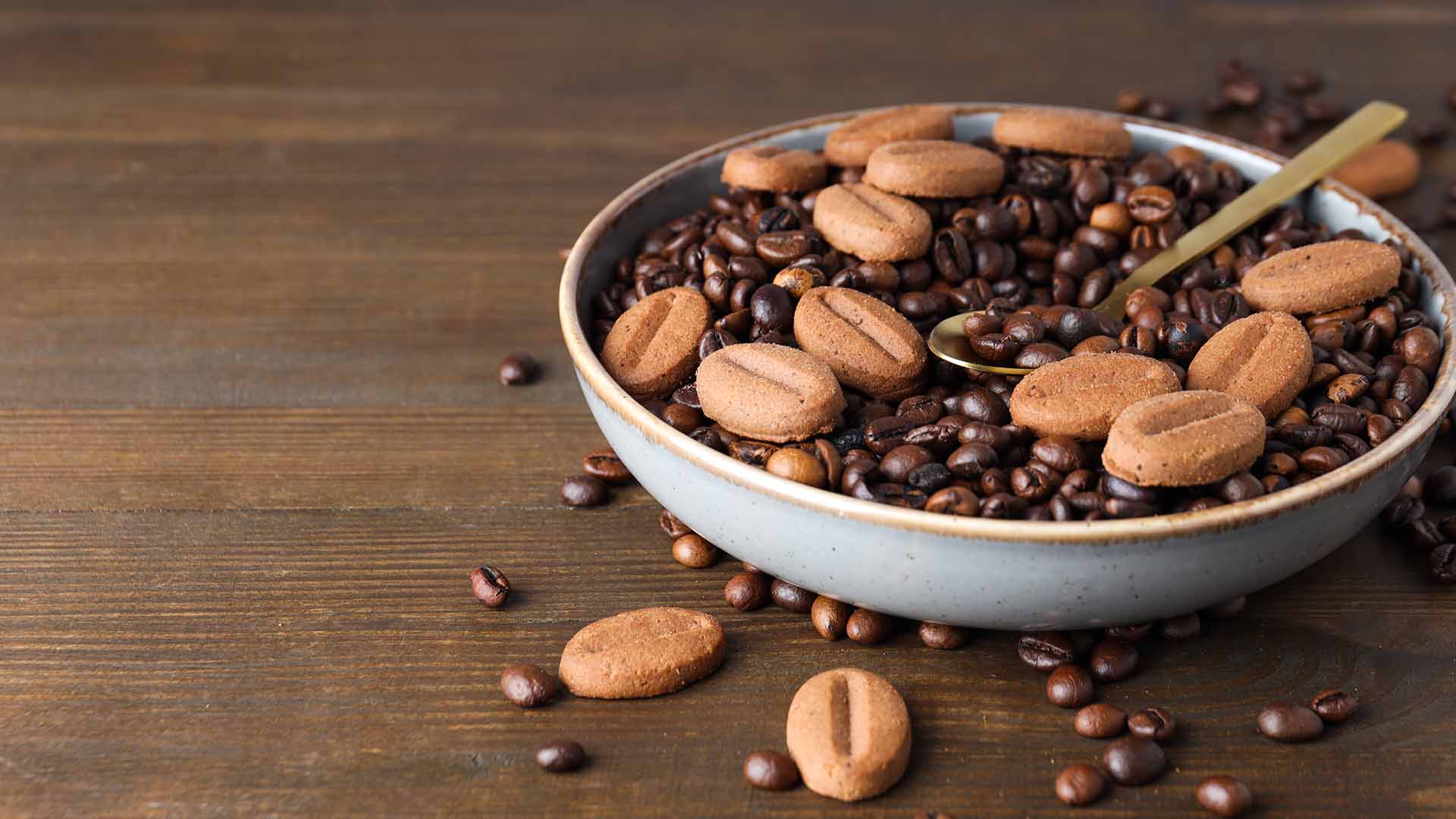 Do coffee beans neutralize scent?